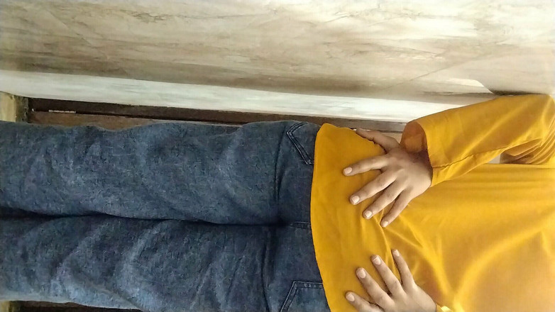 Riyathakur: Kakak ipar india lagi asik fingering memeknya di seks anal