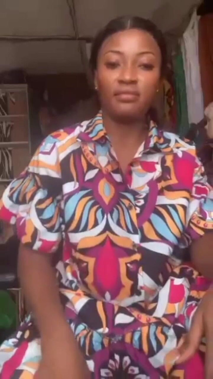 Me and my new slut: Kåt mamma onanerar inuti sin butik, offentlig masterbation sugar mama