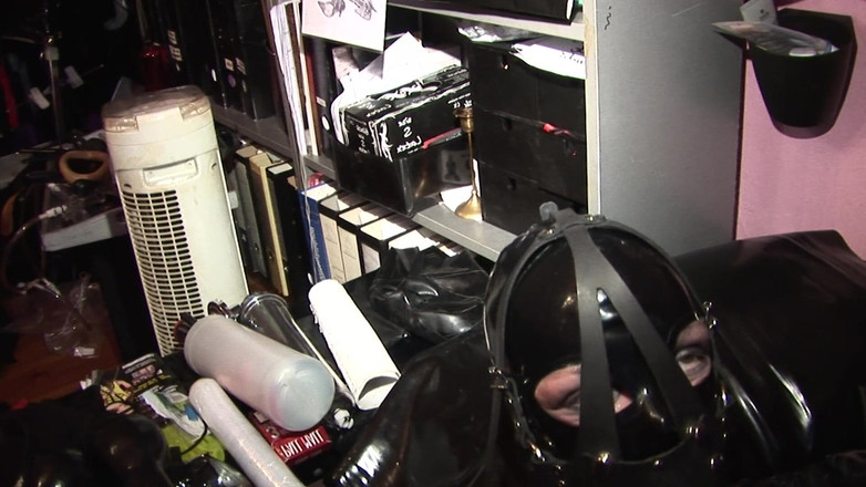 BDSM6.CLUB: Gumová posedlost