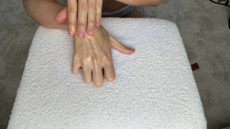 Ms_Emmy_Lynn: Uctívání rukou gfd příběh