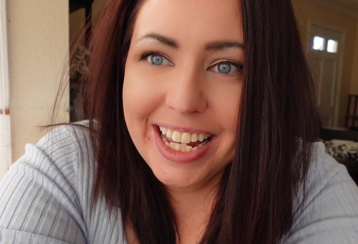 KinkyKatie: 해피 프라이데이! 지금 금요일에 나는 당신과 함께있어 모든 것을 공유 하기 위해 계속 기다릴 수 없어 꼬임에 대 한!