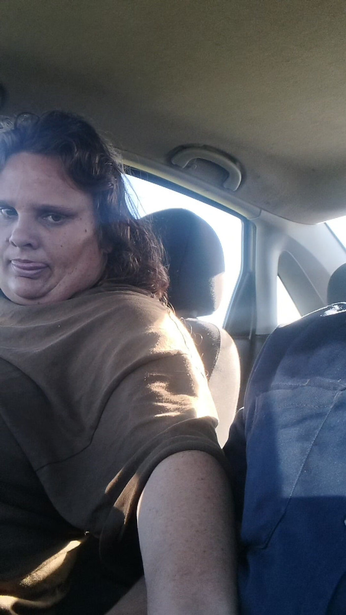 hothouse18xxx: Stacy dala Jhonny perverzní honění v autě (sprosté řeči)