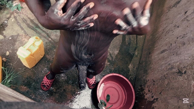 Hongi: Черный мужик знает, как обращаться с большим членом