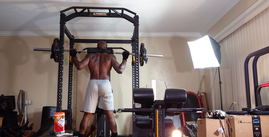 Hallelujah Johnson: レジスタンストレーニング ワークアウト コアトレーニングは、より協調的なトレーニングに貢献することにより、怪我への抵抗力を向上させることが実証されています