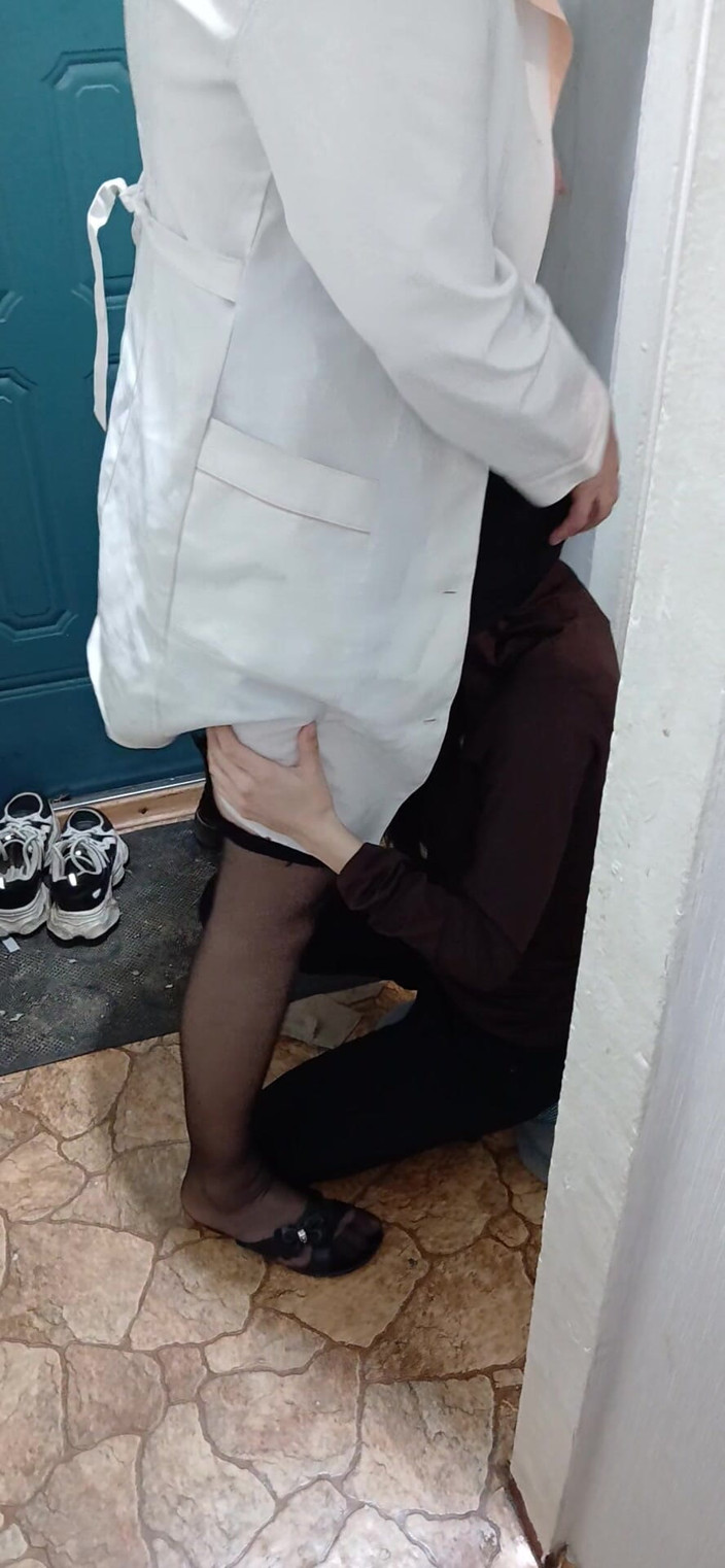 Lesbian-illusion: A MILF Lesbian Doctor Cums in a Patient's Mouth