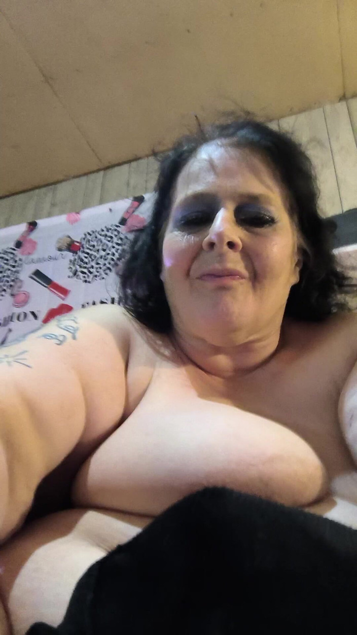 HerculesnVENUS: Kdykoliv a kdekoli Tato děvka kundička je ve vzduchu Je...