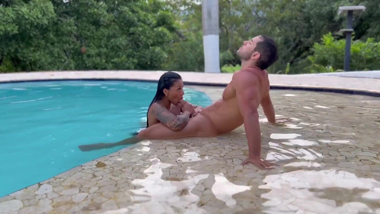 Duncan Saint: His GF Suprises Him with a Blindfold and a Threeway
