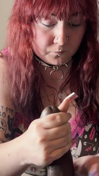 Velká prsa Sarena Demon se setkává s mým velkým černým pérem