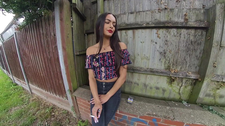 VR smokers HD-2D Videos Only: Kim Model - Dark Jeans