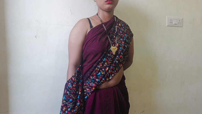 YOURAMRITA04: Indická desi manželka podváděla svého manžela a šukala s majitelem pokoje...