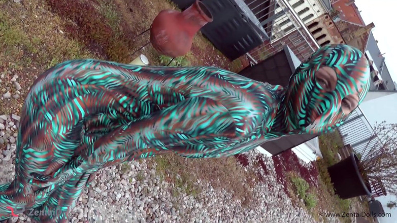 ZentaiDolls: Wrapped in Zentai