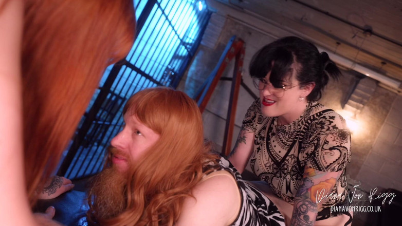 Diana Von Rigg: Diana von rigg si majikan doyan ngentot pantatnya habis-habisan sama...