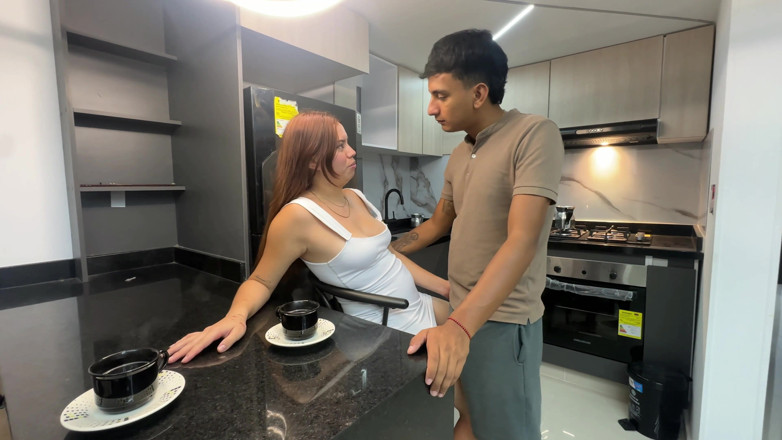 LILY_PUP: 我给我的邻居提供了一杯美味的咖啡，以换取我那美味的大鸡巴来换取我紧致的菊花