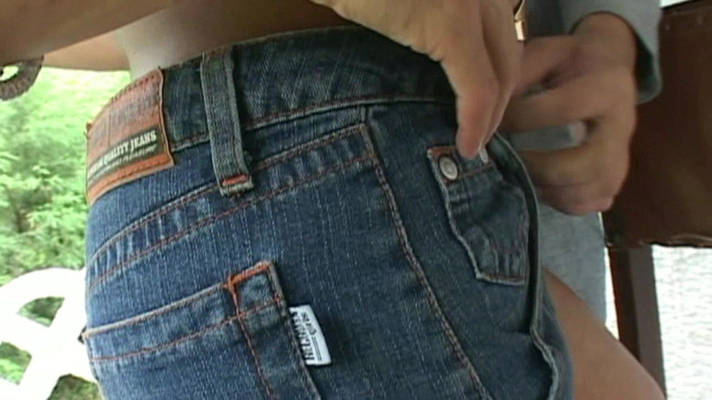 Shemale TS Collection: सेक्सी लैटिना ट्रॅनी की आउटडोर गांड में बड़े लंड द्वारा चुदाई और वीर्य निकालना