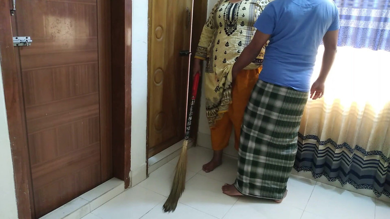 Aria Mia: インドのJabardastiの尻ファック&amp;ザーメンアウト