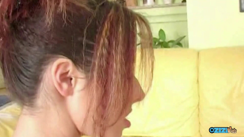 Zizi Vids: Die lecker aussehende brünette daria und ihr großer haariger anerkennungstag