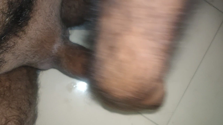 Soniya Rani: Thủ dâm với dương vật xinh đẹp