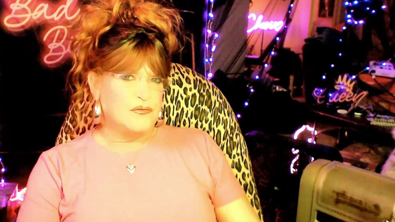 FemmeCheri120: Je to transwomanská věc