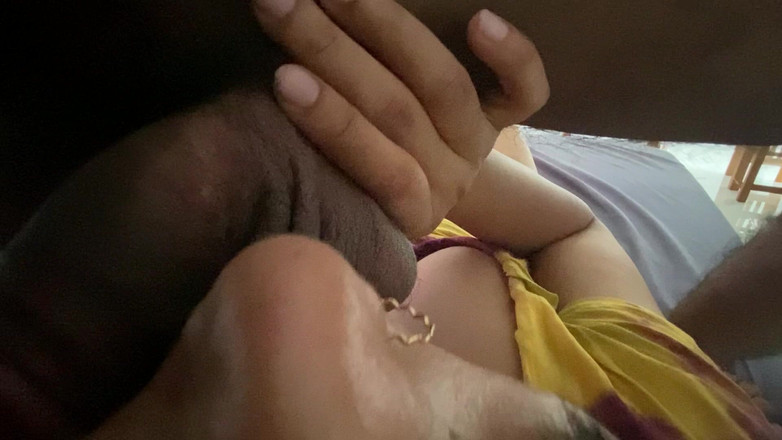 Arabicqueen: Tamilská indická tetička si hraje s koulemi