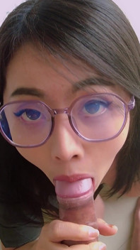 Busty Secretary Does a Great Job with Huge Cum on Her Face - Xreindeers