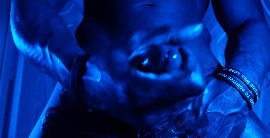 Hallelujah Johnson: Adoración de bbc (vigilantes) alta y oscura del chocolate tatuada peluda...