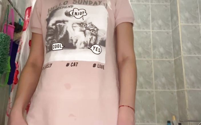 Alexa Holli: Masturbation of My Wet Pussy in the Bathroom Oh Yes...