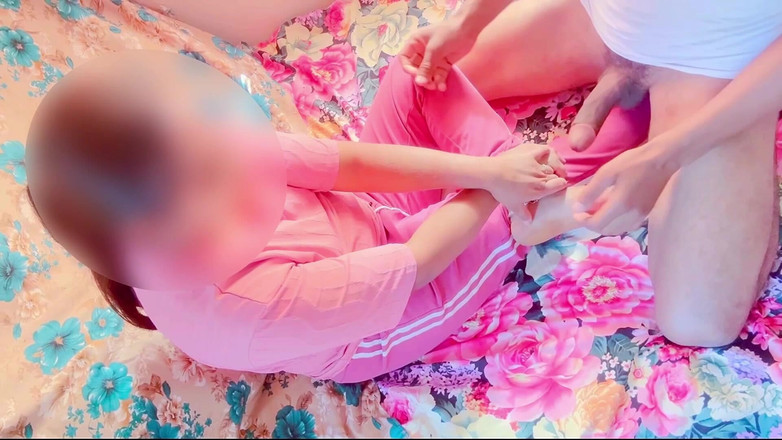 Your_aisha: India hermanastra enseñando a quedar embarazada, pequeña hermanastra primera vez...