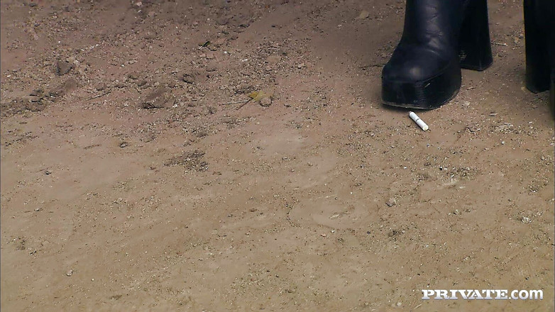 Private.com: Privat Diese sexy brünette hat einen fetisch für männer in...