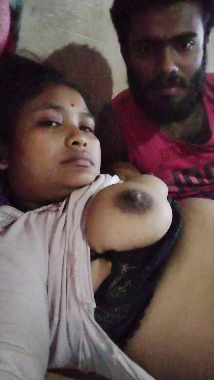 Mg3947731: Tette enormi indiana miLF spoglia Saree choli e scopa con...