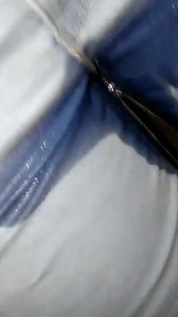 Userwish Piss in Jeans