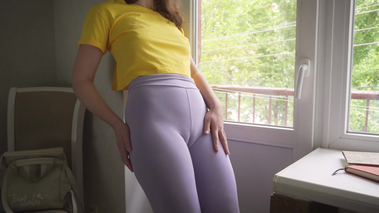 Teasecombo 4K: Stepsis in Tight Leggings Showing off Big Cameltoe Pussy