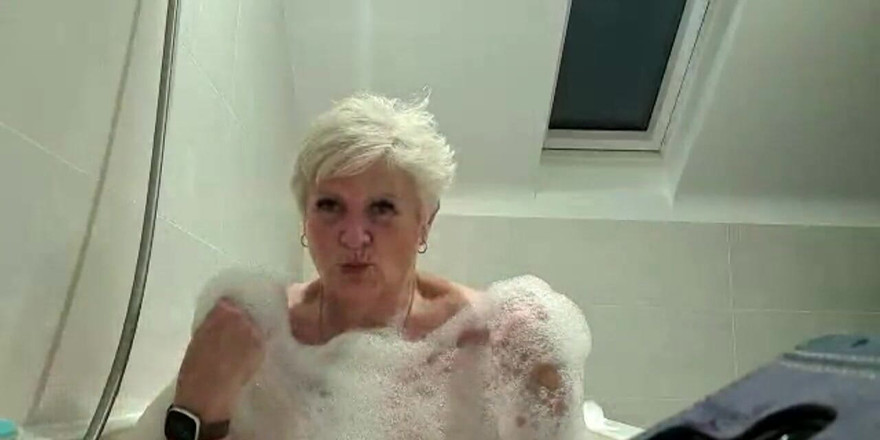 Uk Joolz: Banyo zamanı baloncuk. Bölüm 2!