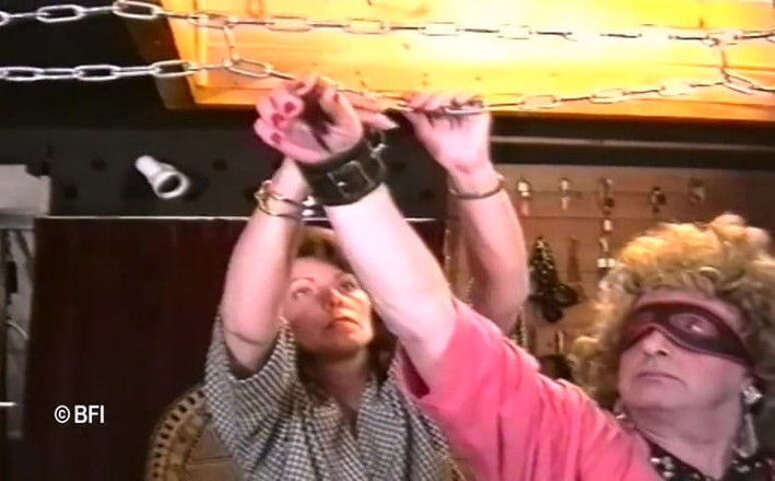 Fetish Tv: Dutch transvestite