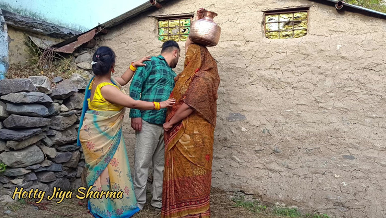 Hotty Jiya Sharmaa: Desi First Time Threesome