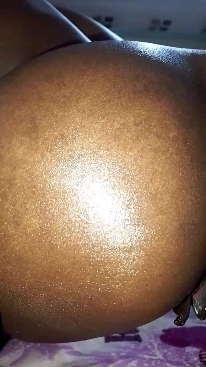 Arieshoe: Slut Me Out