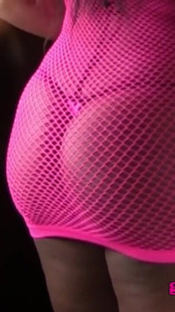 Culona Jayden Starr folla su coño con un consolador rosa