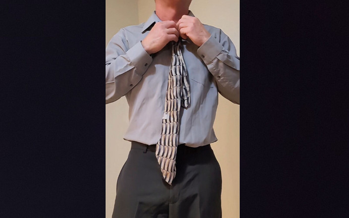 Biggyshots: Dlouhý den v kanceláři vede k velkému ptákovi a velkému...