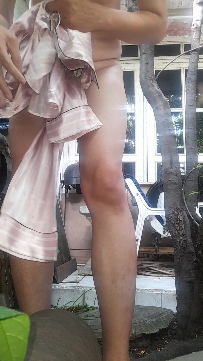 Naomisinka: Abito da pigiama in raso Fetish travestito masturbazione sborrata