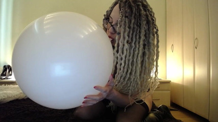 BadAssBitch: White Big Ballon Blow Then Pop with Ass