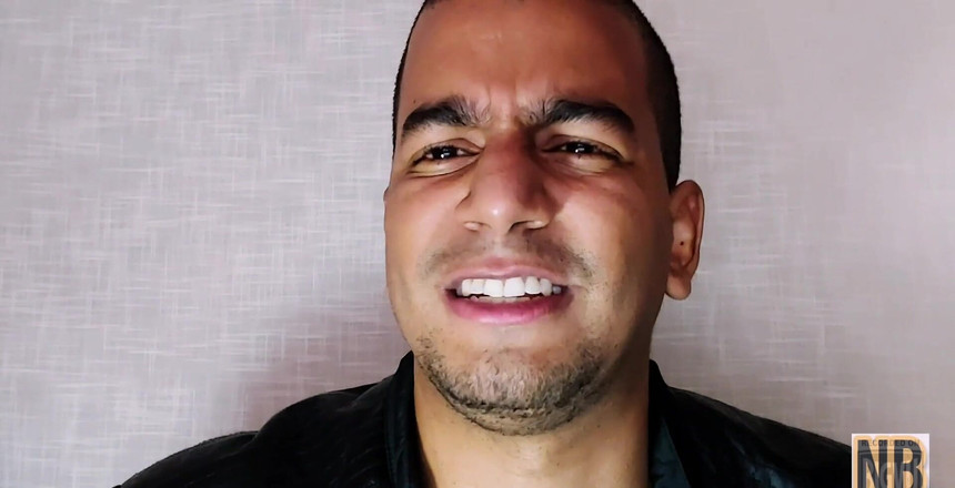 Smoker Master: 言语羞辱 blakm 恋物癖。...当他们使用你后，他们什么也没说就离开了。