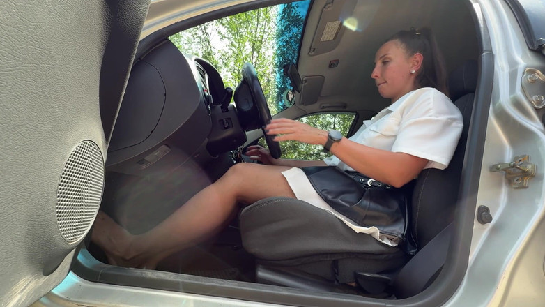 Hottie goddess: Zastavené auto: bosá dominance