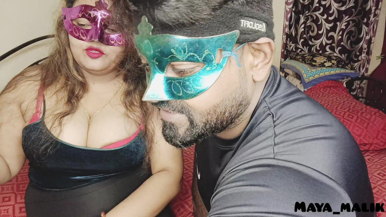 Maya-malik: Мамина подруга залишила молоду дівчину дуже поганою після того, як знайшла її одну вдома