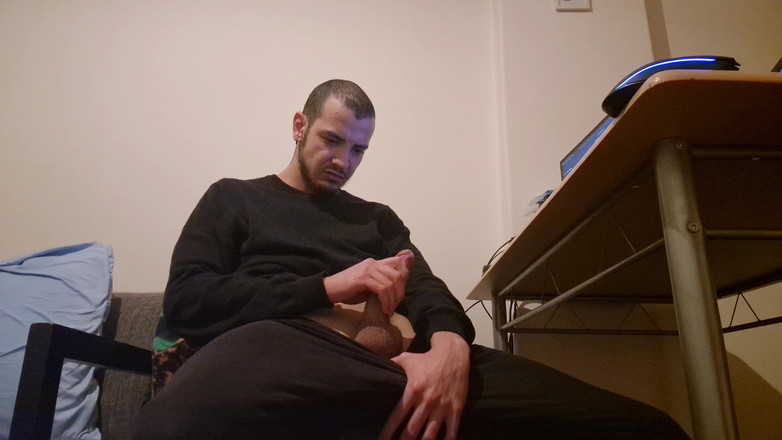 Fitguywithbigdick: Peler penuh sperma akhirnya dientot habis-habisan