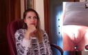 Lady Mesmeratrix Official: Brunette milf praat over een hele kleine pik voor de...