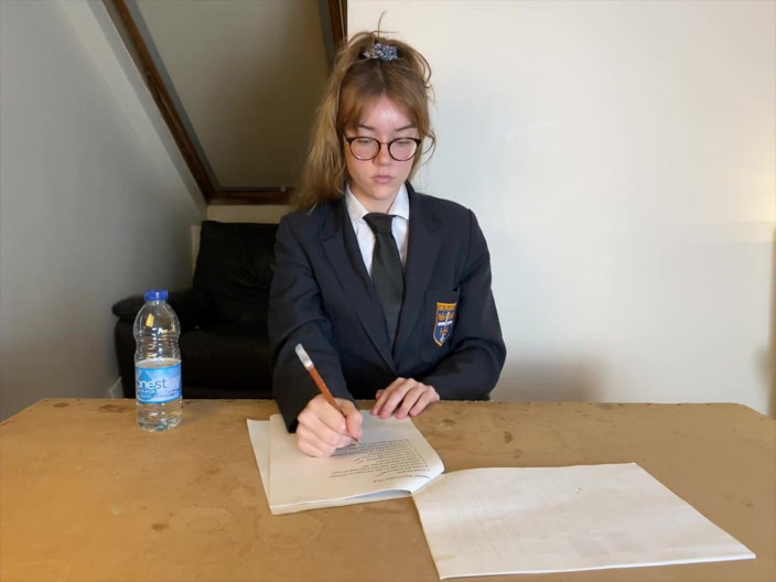 PeachyPoppy: Accidentally wet myself in detention