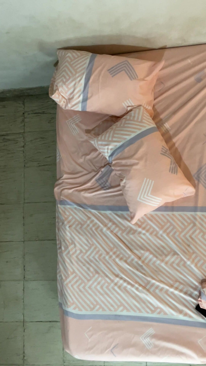 Monozion: Hintli dövmeli büyük götlü komşusuyla götünü aldatıyor