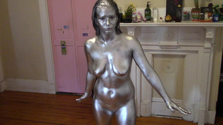 Quinn brooks: Fetish Turns to Real Life Freeze Doll