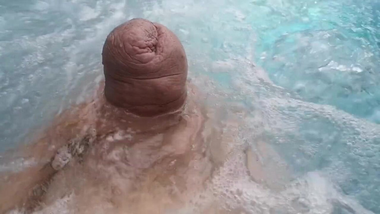 Monster_Meat_: Cuming in jacuzzi