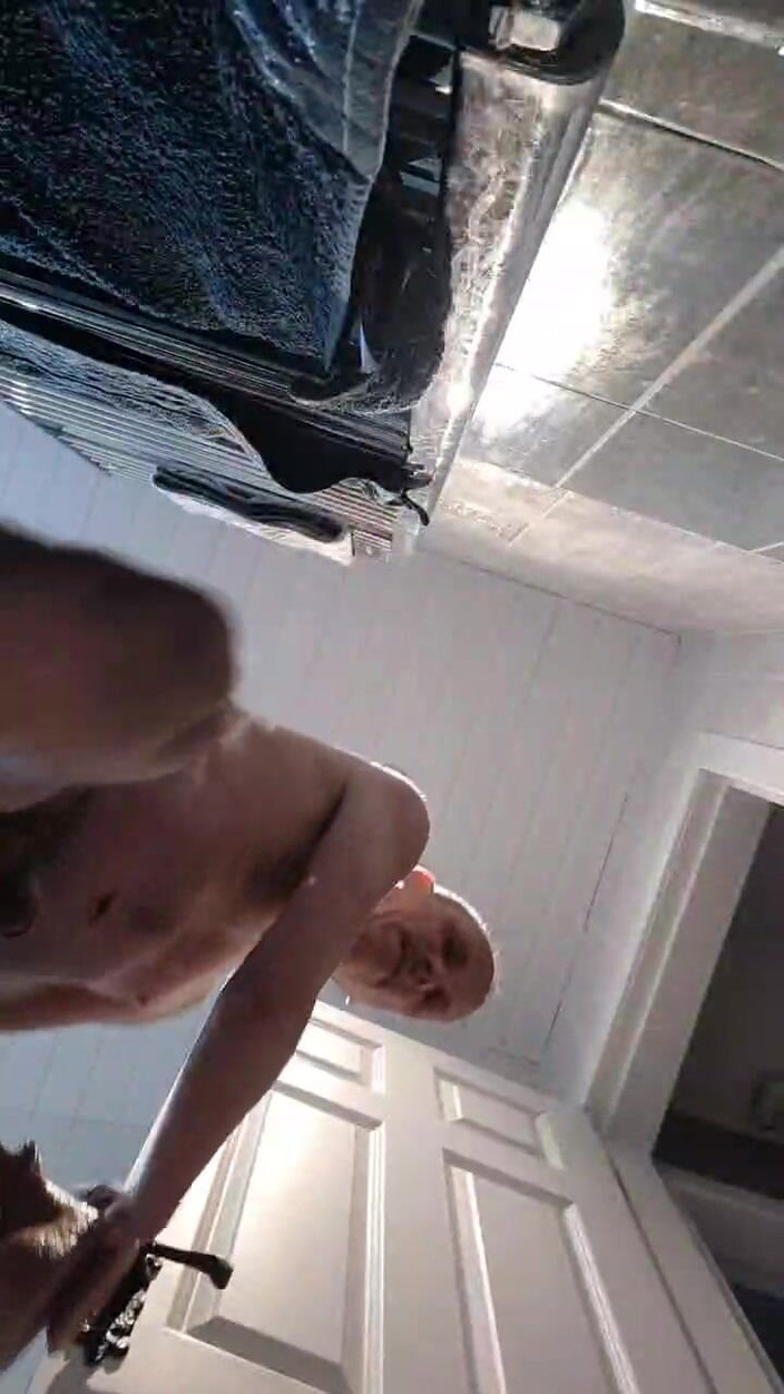 Gordon Uncut: Öffentliche kamera Exhibitionist fickt sich live mit drei großen dildos...