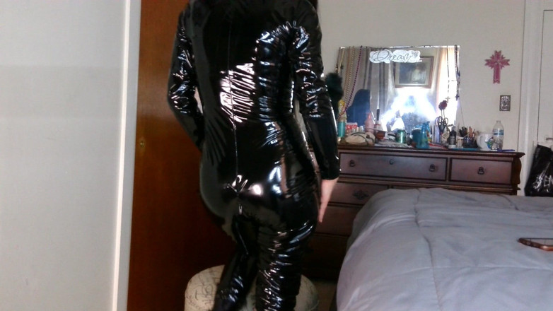 Raven Willow: मेरा शरीर परफेक्ट लग रहा है और आप इसे छू नहीं सकते